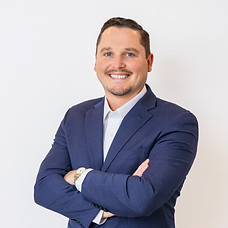 Brady - headshot.jpg