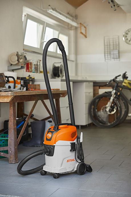Thumbnail: SE 33 - Compact Wet and Dry Cleaner inside a garage