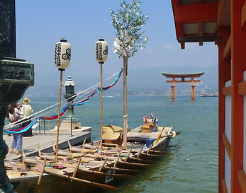 Itsukushima shrine 2.jpg