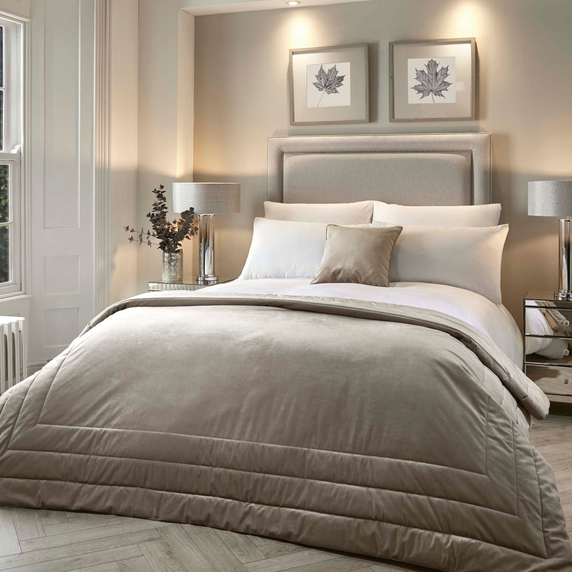 Soiree - Melanie - Bedspread - Linen - 150 x 220cm
