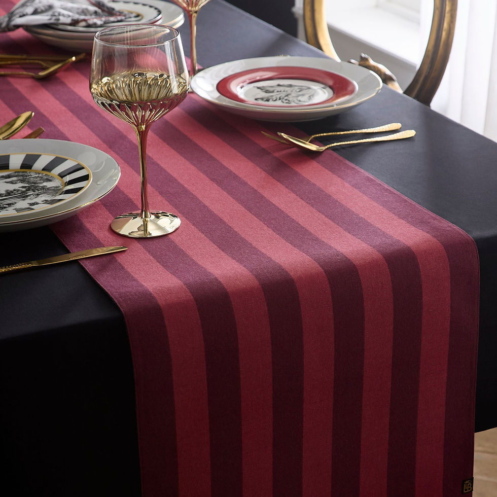 Laurence Llewelyn-Bowen - Festivo - Table Runner - Red - 230 x 40cm