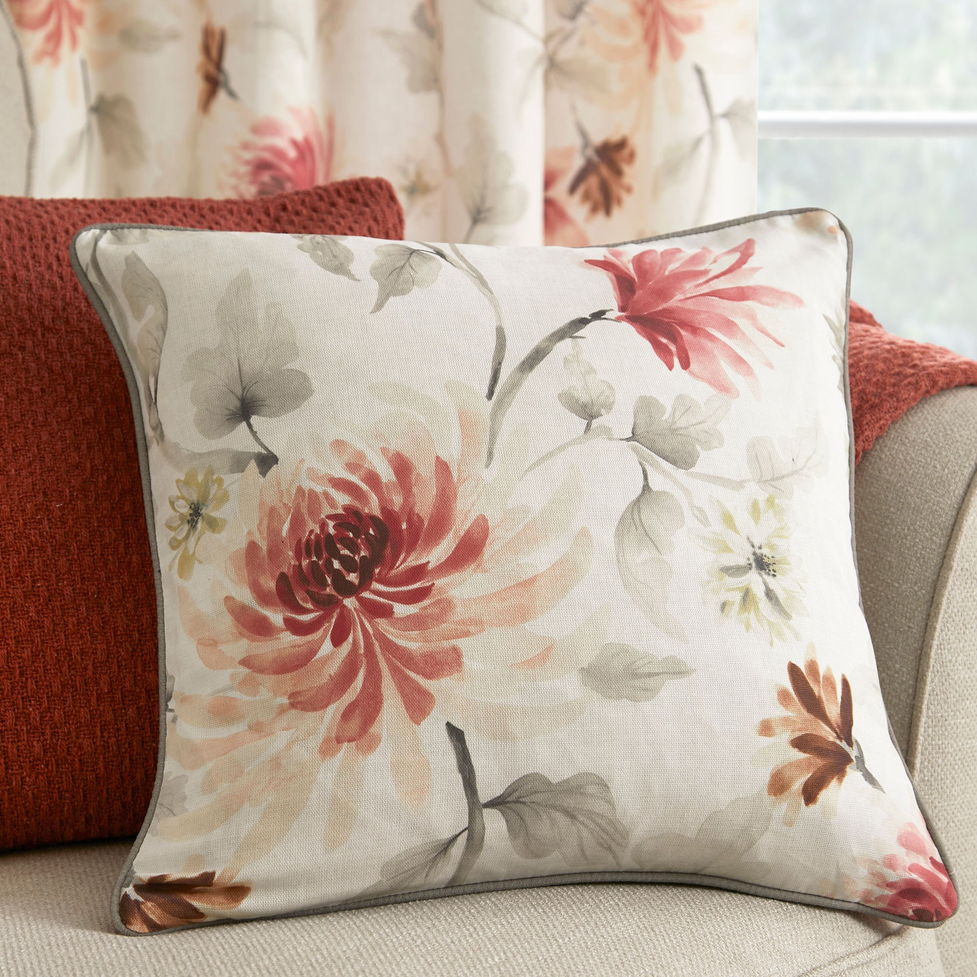 Dreams & Drapes - Nadia - Filled Cushion - Red - 43x43cm