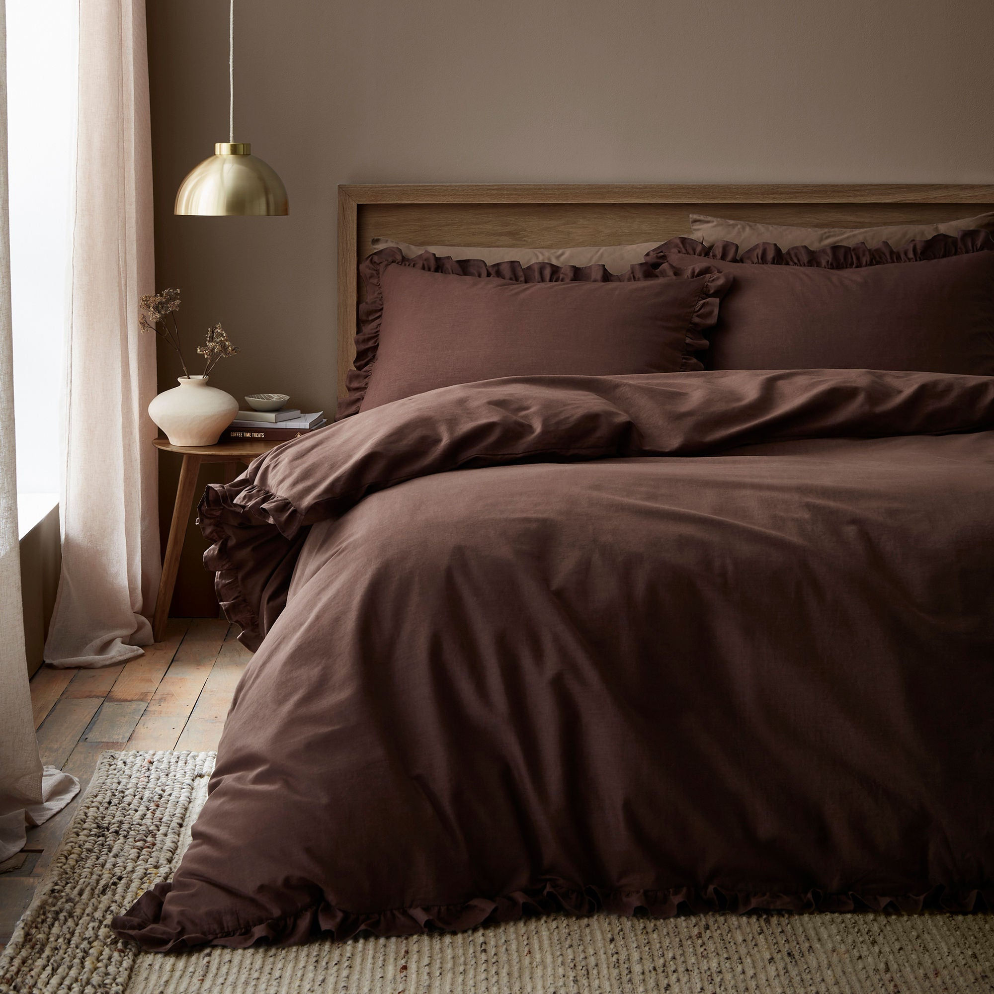 Appletree - Cassia Frill - Duvet Cover Set - Chocolate - Double