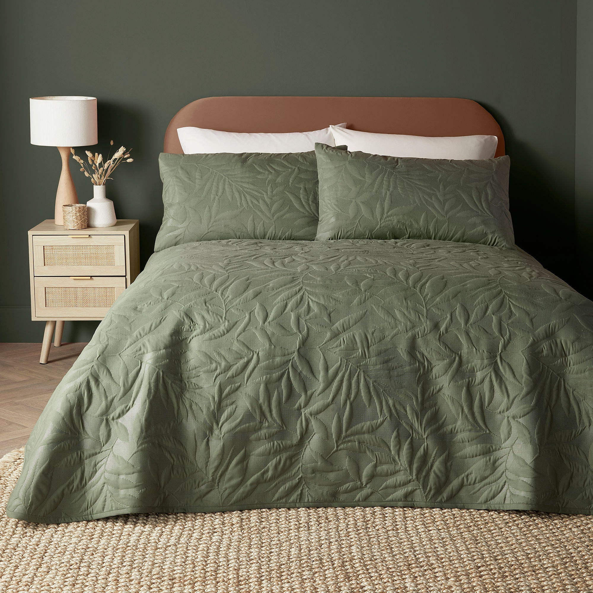 Serene - Luana - Bedspread - Dark Green - 200 x 230cm