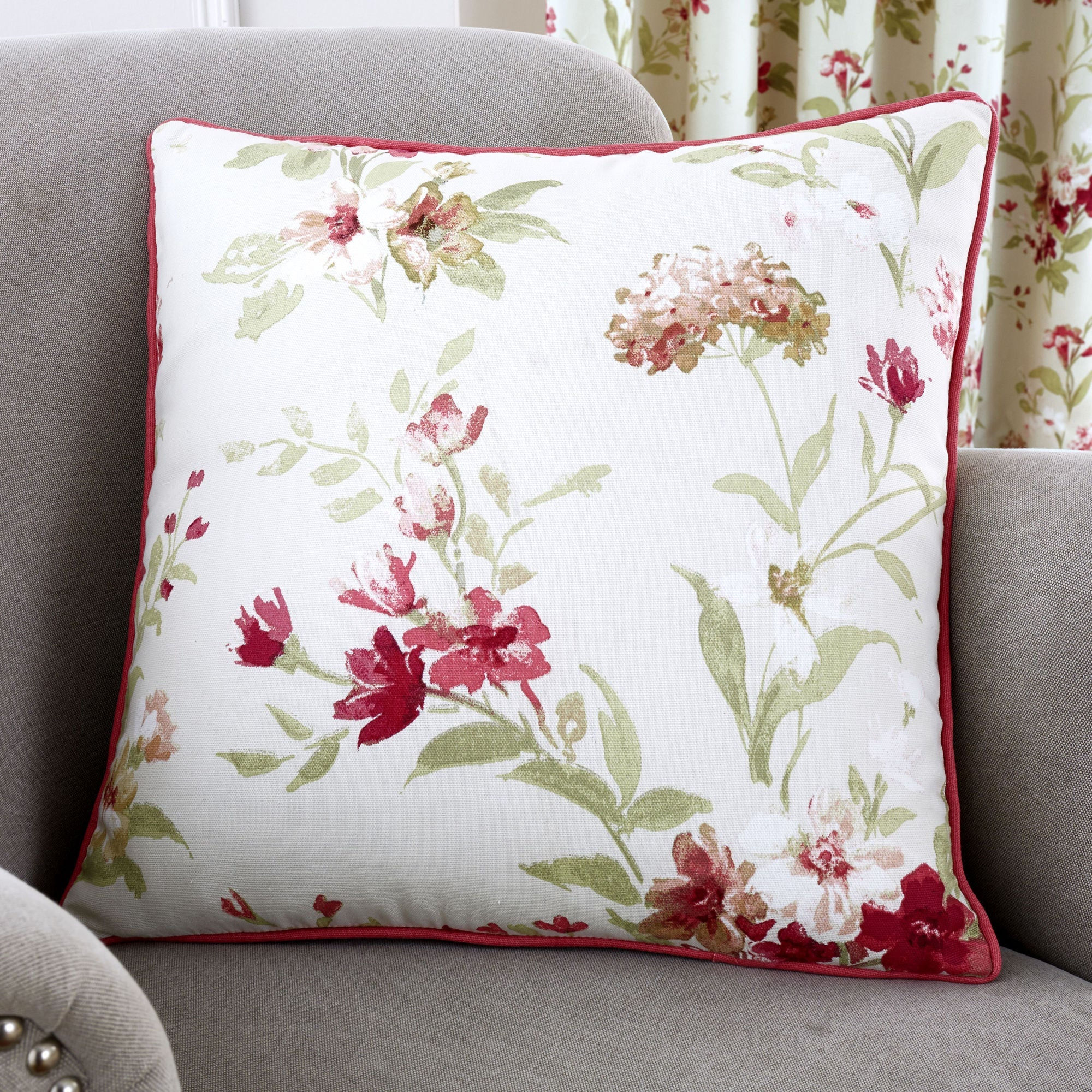 Fusion - Jeannie - Filled Cushion - Red - 43x43cm
