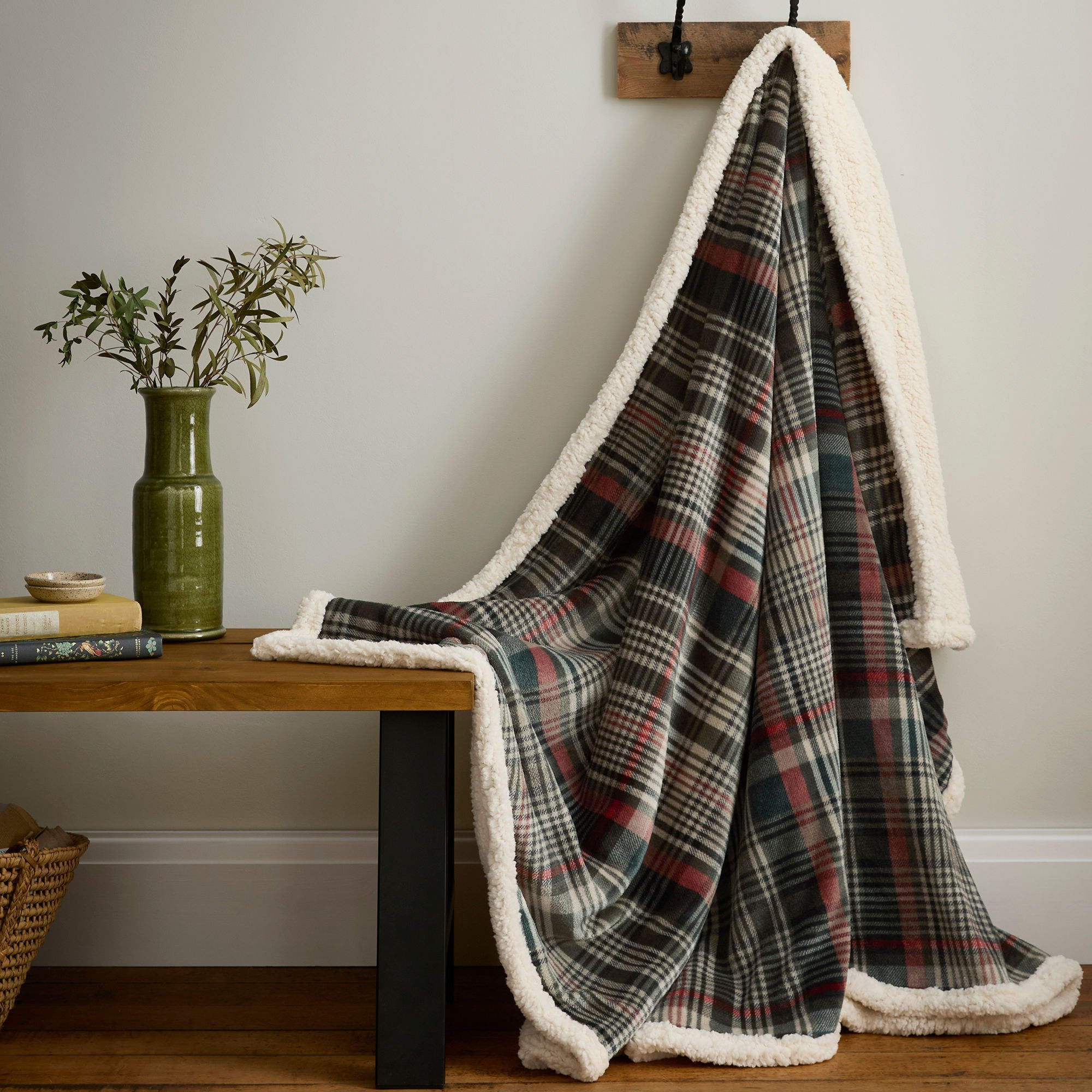 Dreams & Drapes - Bennet Check - Throw - Green - 150x200cm