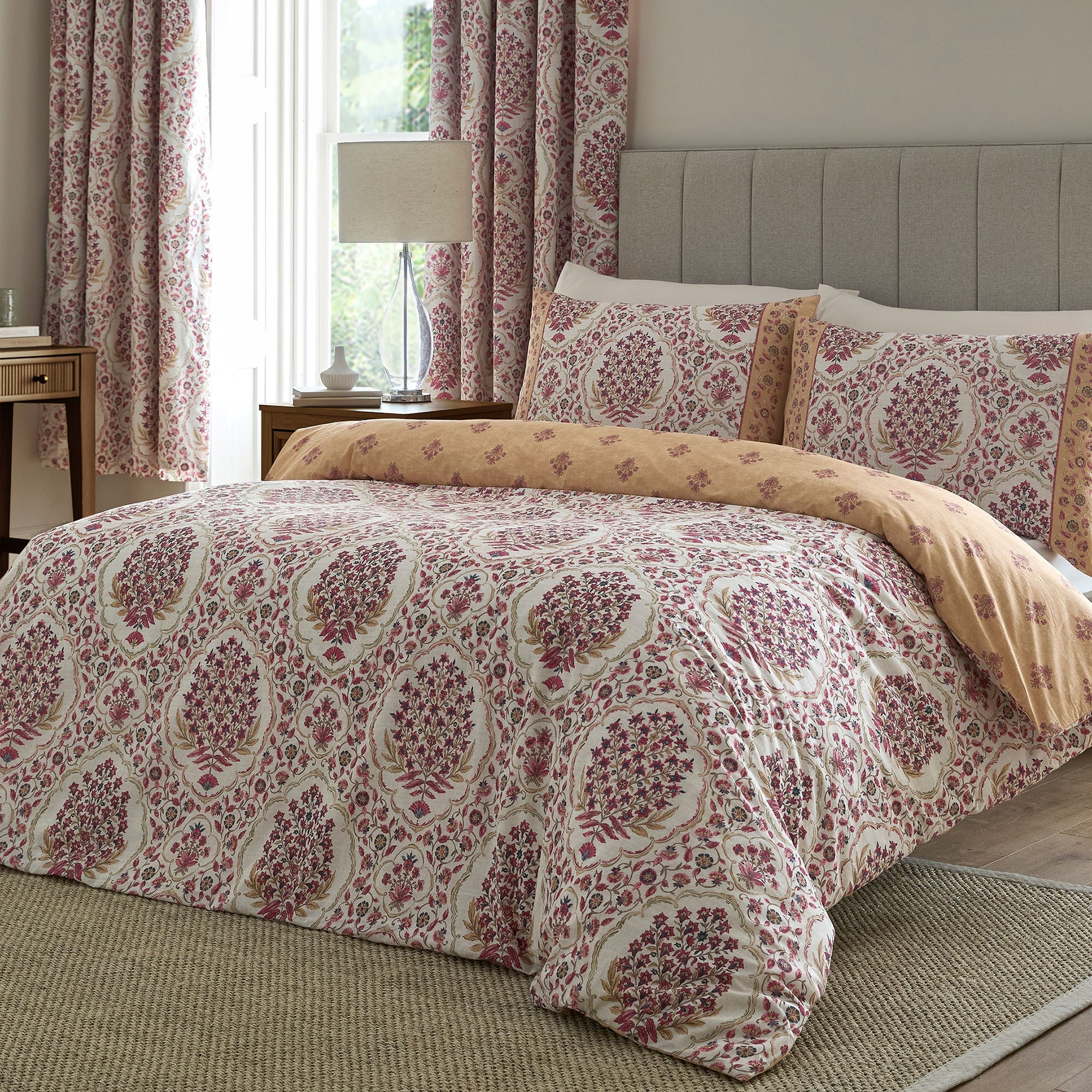 Dreams & Drapes - Ashmead - Duvet Cover Set - Berry - Super-King