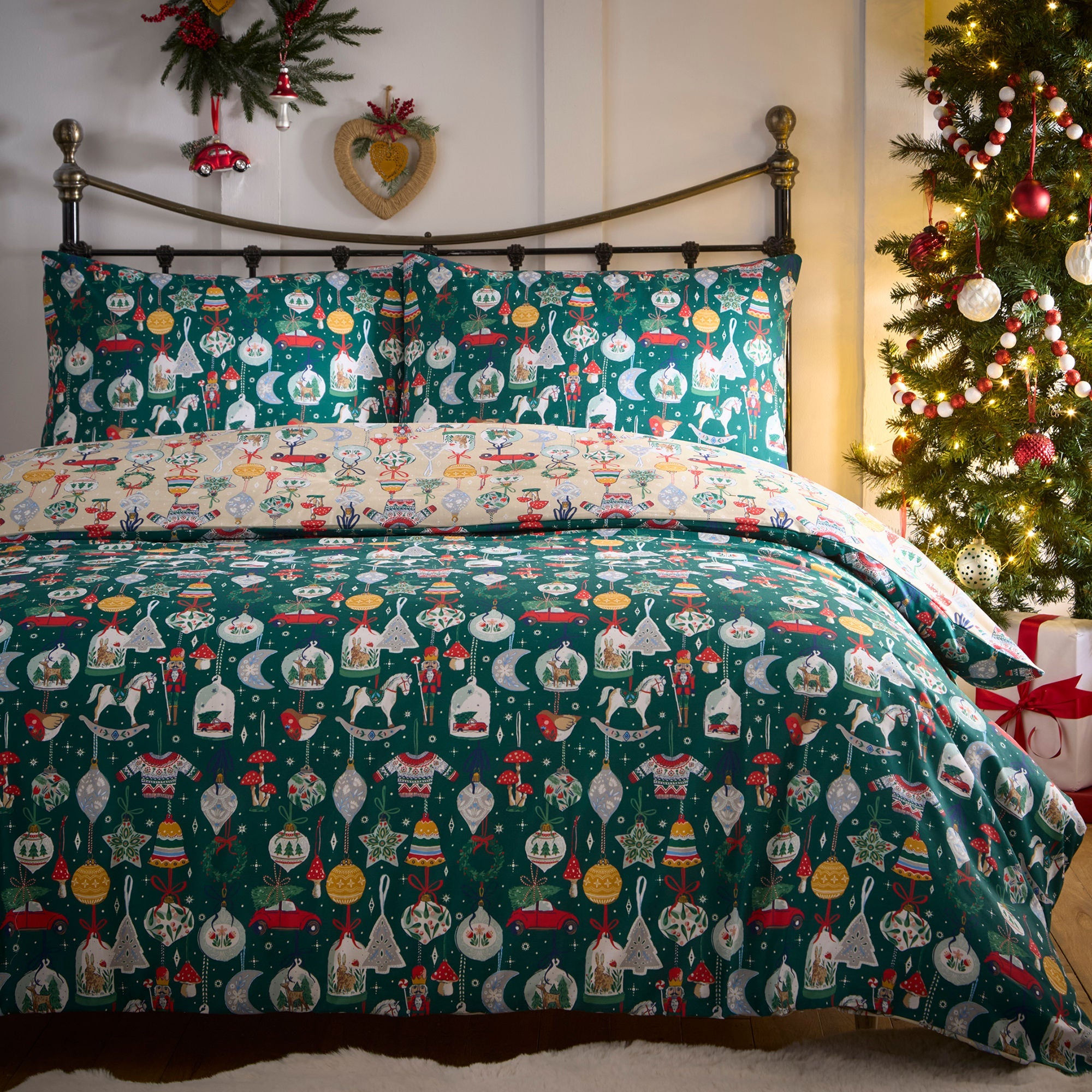 Fusion - Christmas Ornaments - Duvet Cover Set - Green - Single