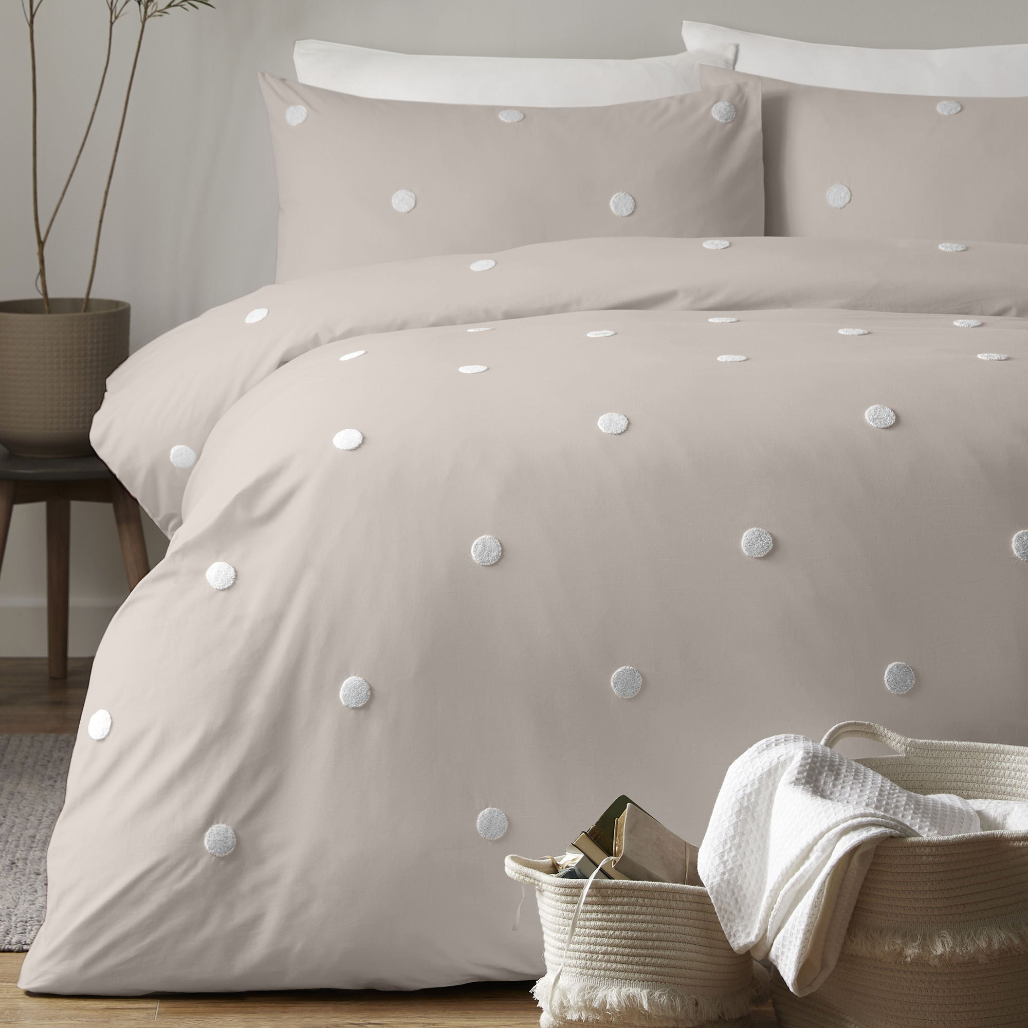 Appletree - Dot Garden - Duvet Cover Set - Linen with White Dots - Single