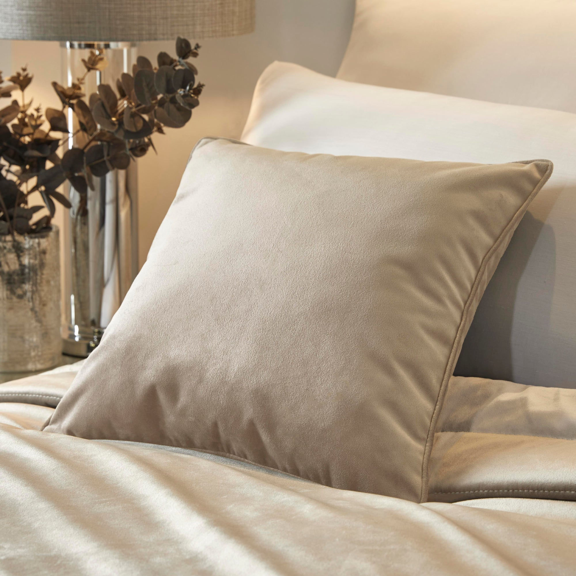 Soiree - Melanie - Filled Cushion - Linen - 43x43cm