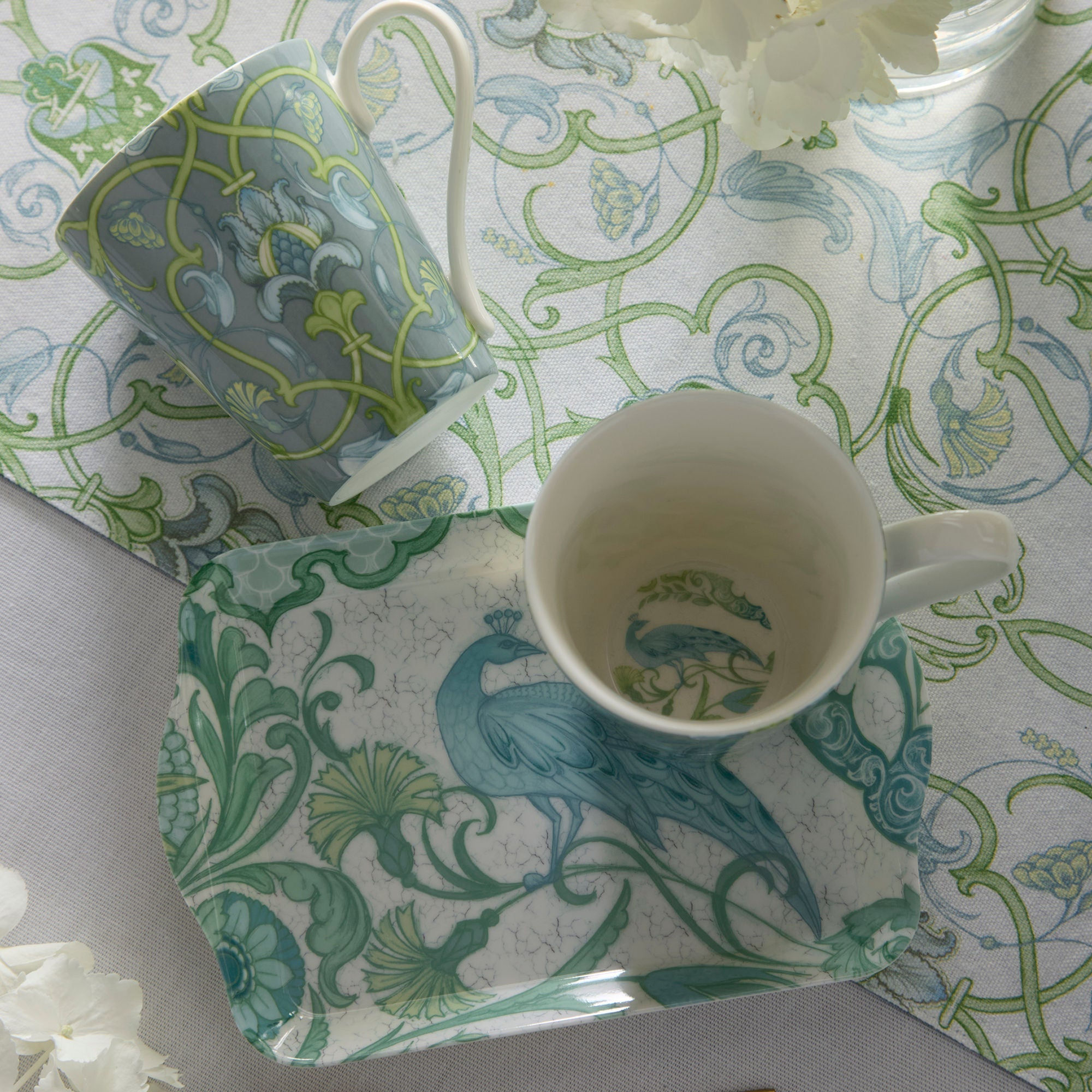 Laurence Llewelyn-Bowen - Palm Court Mug and Tray Set in Multicolour