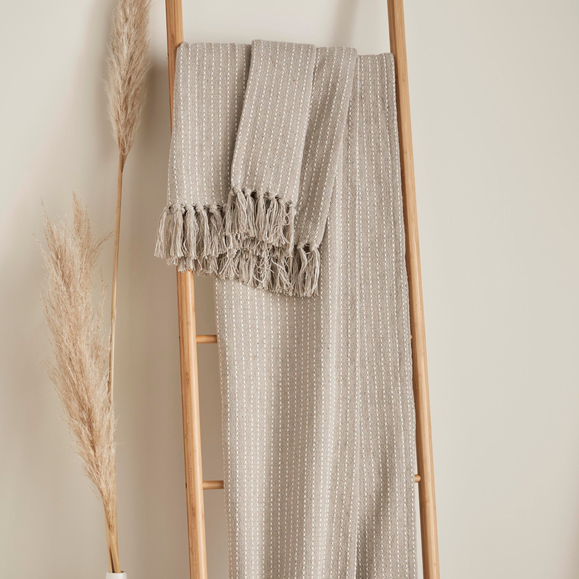 Drift - Quinn - Throw - Natural - 200cmx200cm