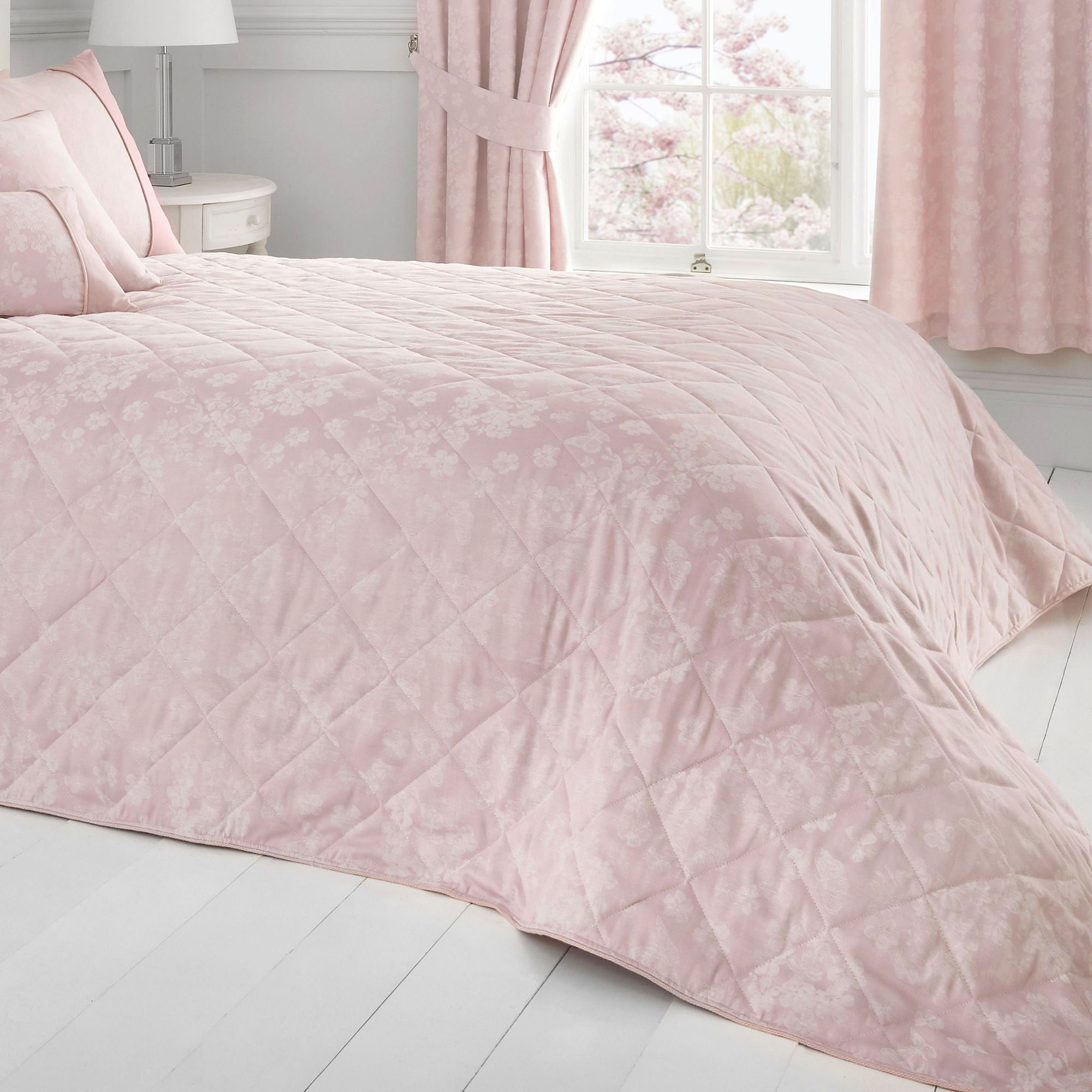 Dreams & Drapes - Blossom - Bedspread - Blush - 240 x 220cm