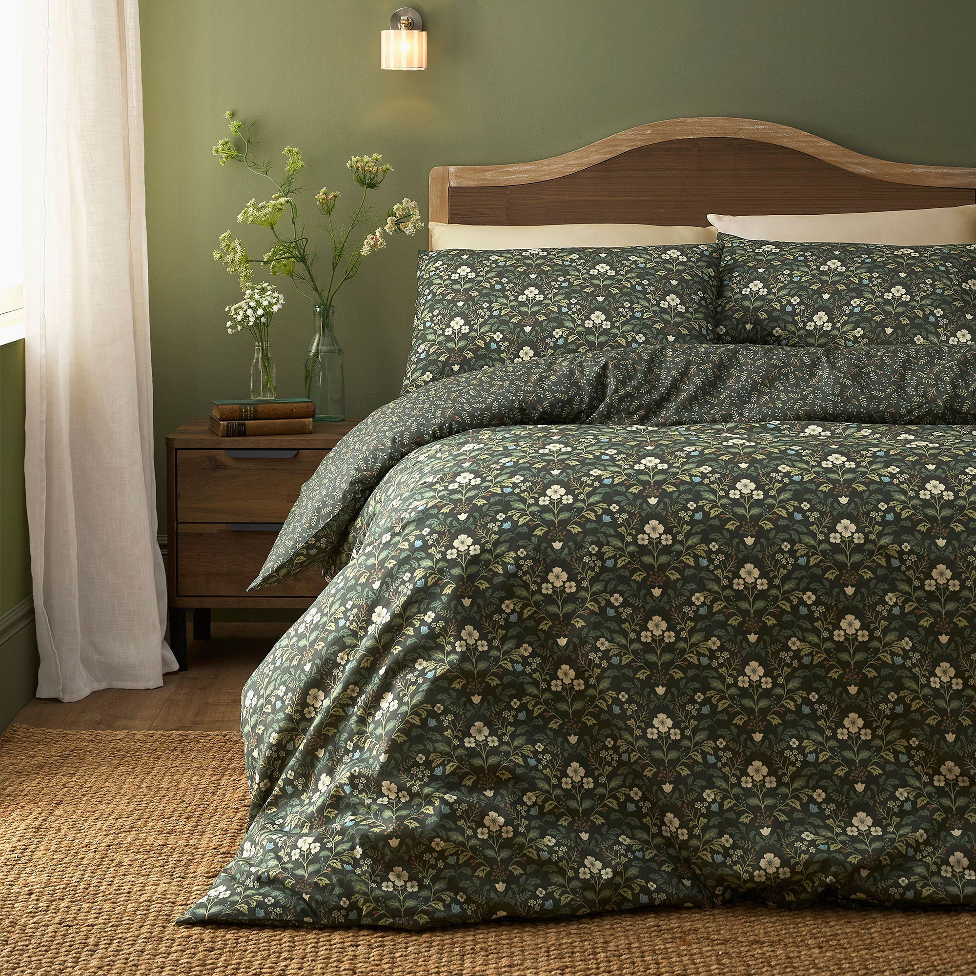 Dreams & Drapes - Heritage Floral - Duvet Cover Set - Green - King