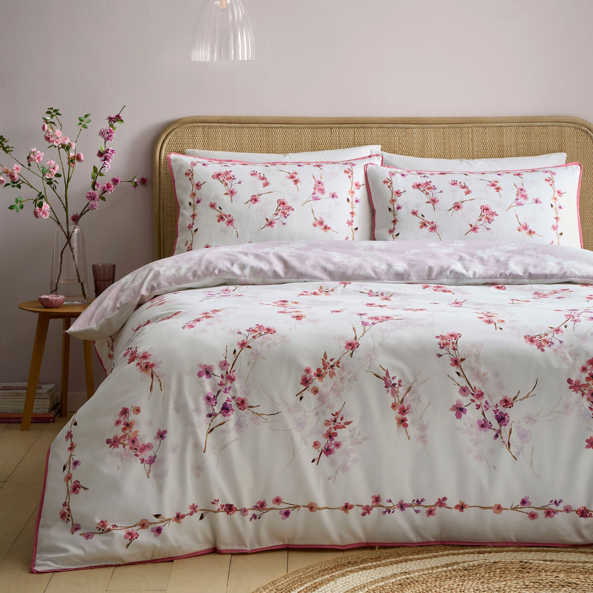Appletree - Blossom Flower - Duvet Cover Set - Berry - Double