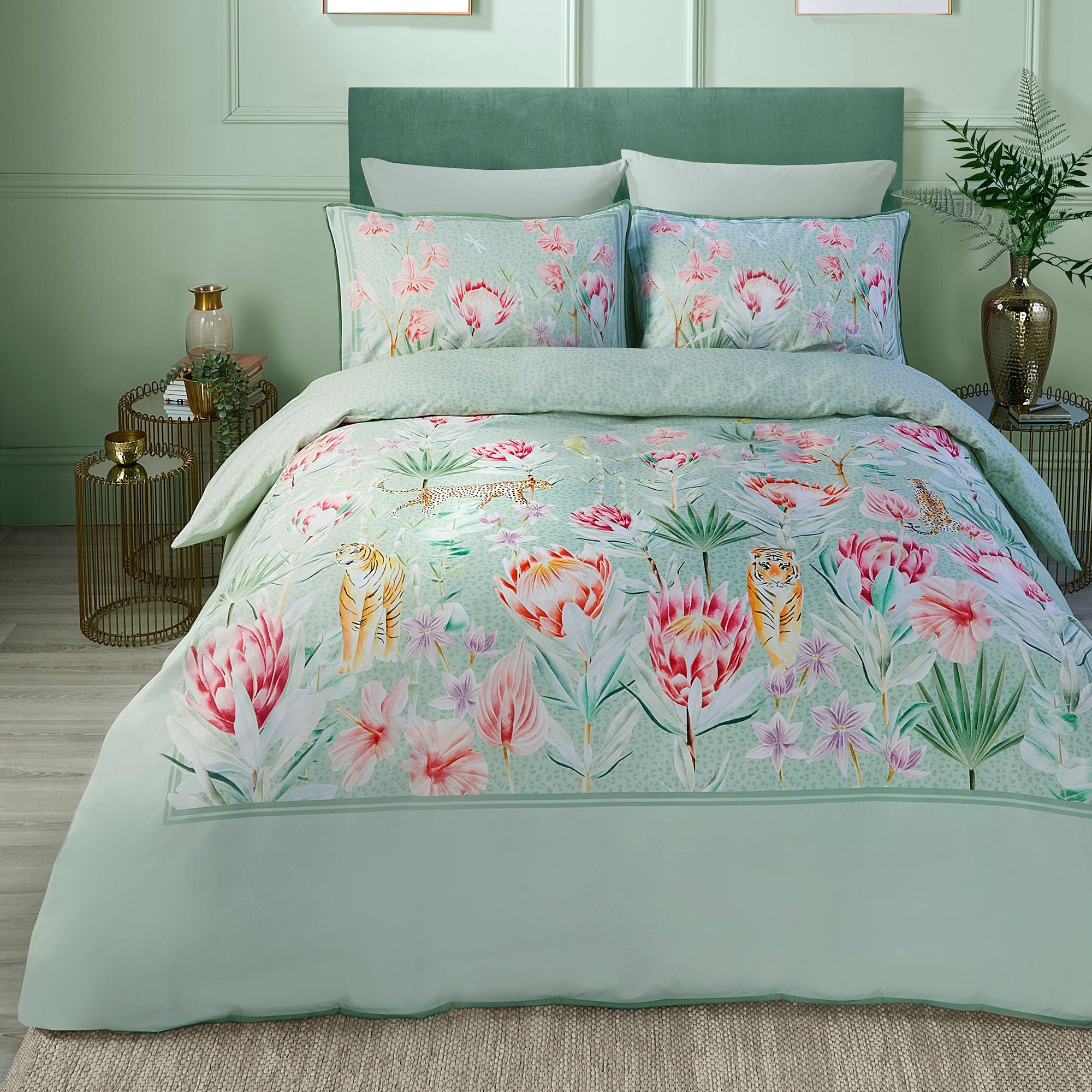 Soiree - Tropical Leopard - Duvet Cover Set - Green