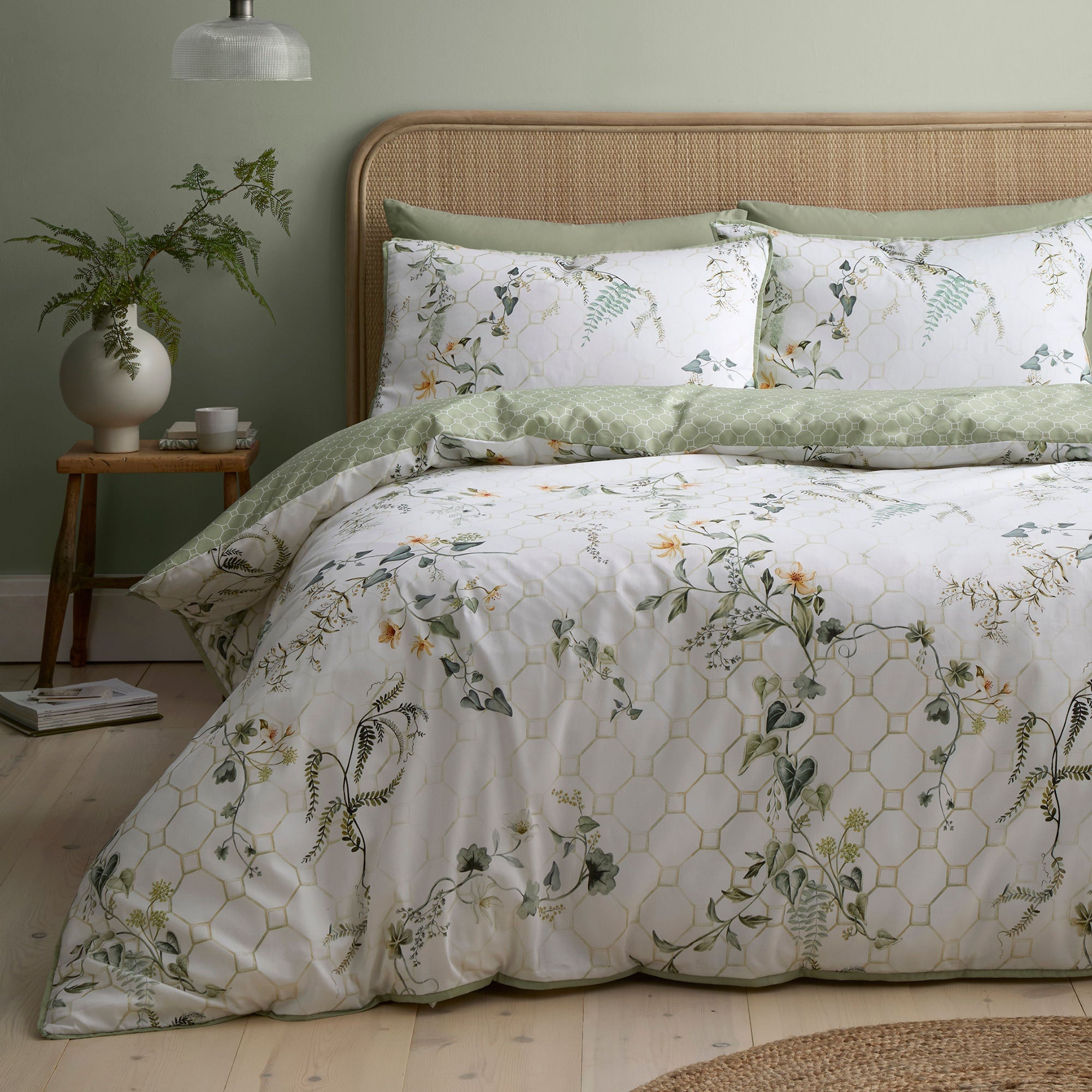 Appletree - Floral Trellis - Duvet Cover Set - Green