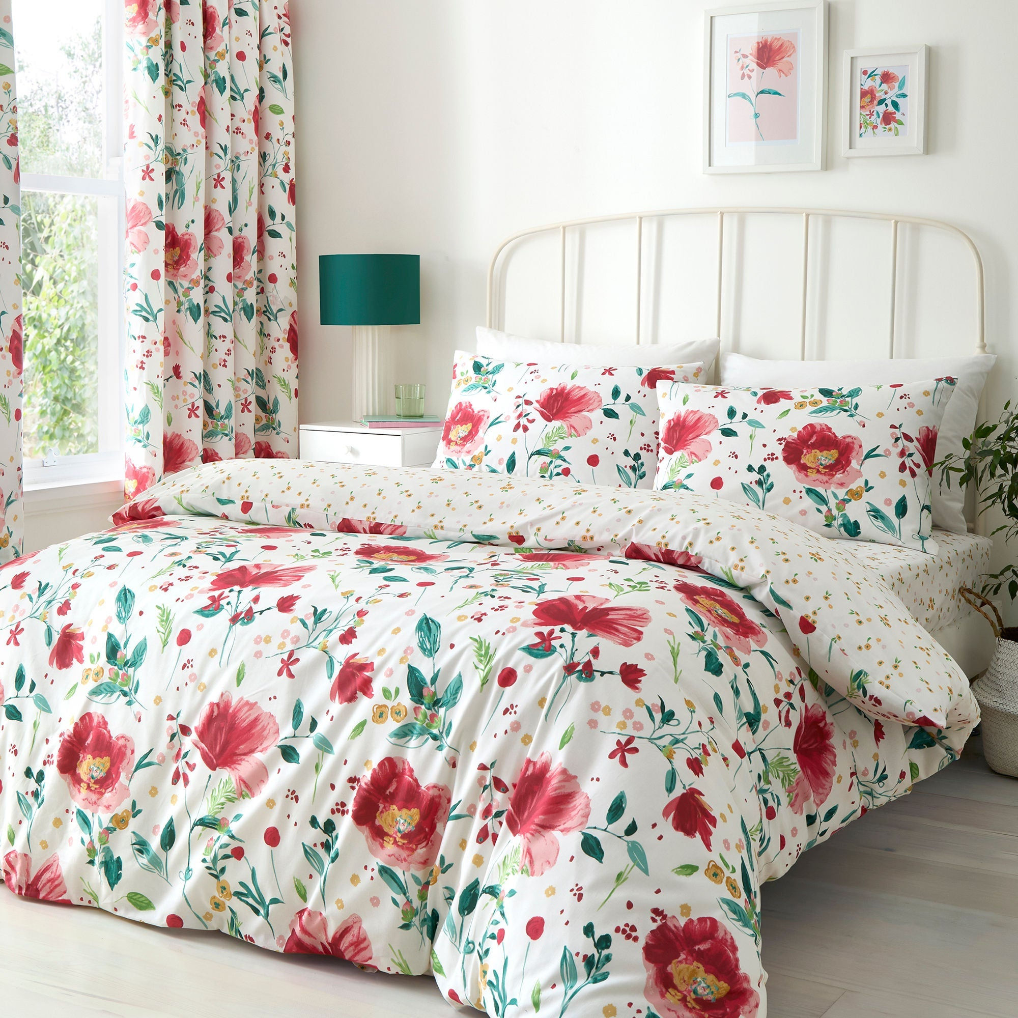 Dreams & Drapes - Abstract Poppy - Duvet Cover Set - Red - King