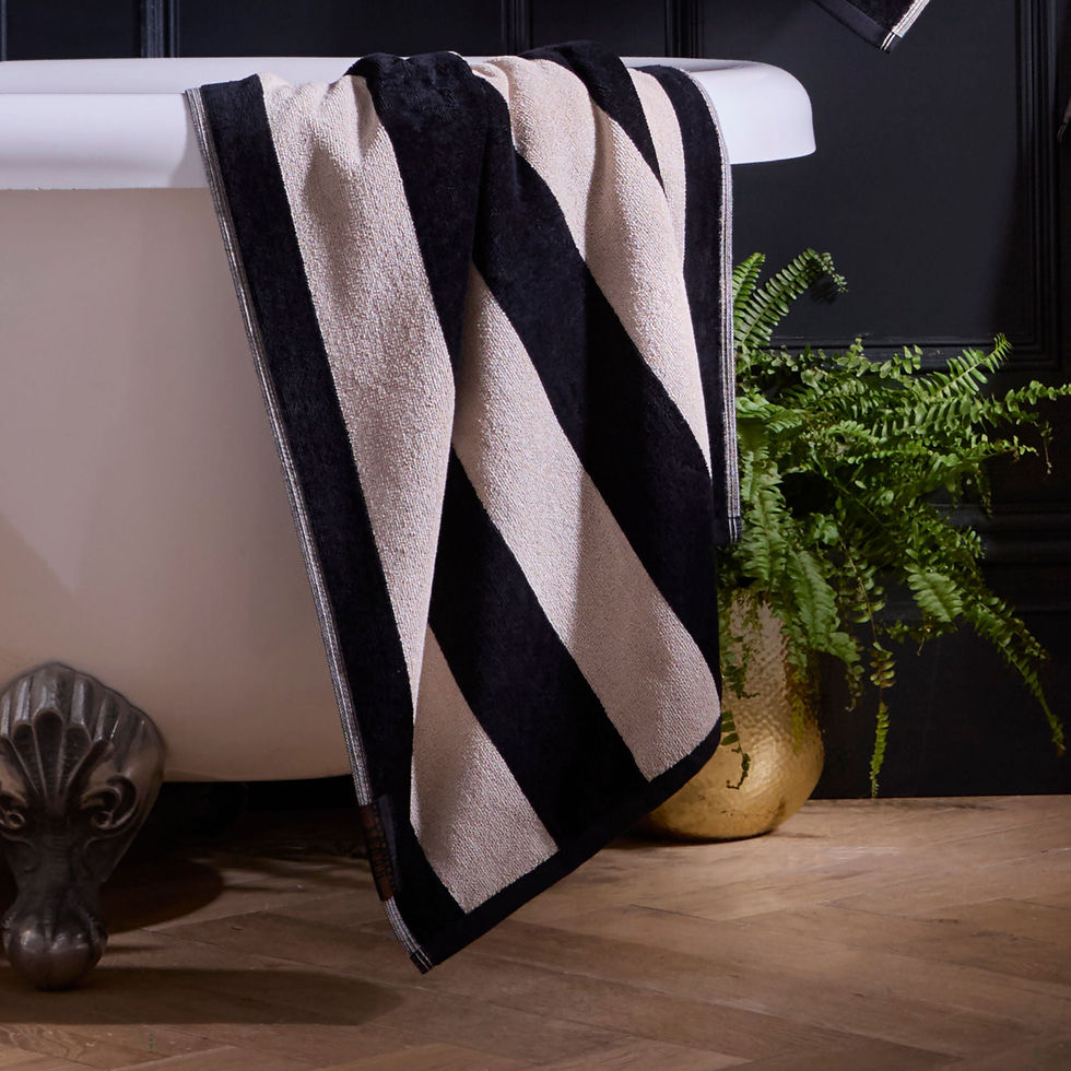 Laurence Llewelyn-Bowen - Festivo Stripe - Bath Sheets - Black - 90x150 cm