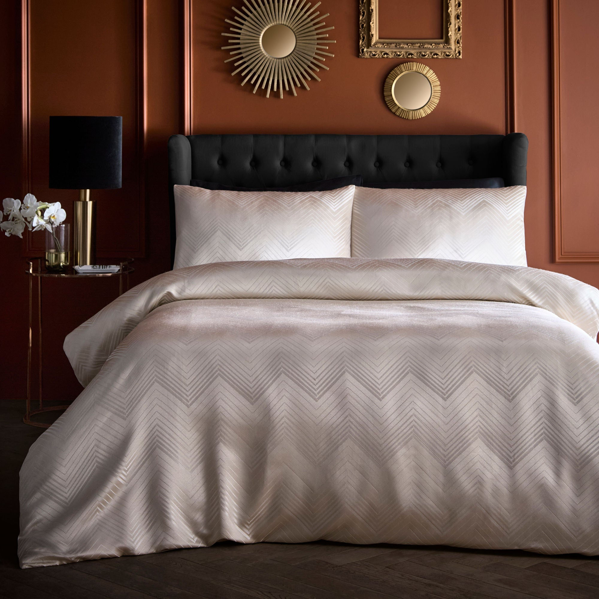 Laurence Llewelyn-Bowen - Cocktail - Duvet Cover Set - Ivory - Double