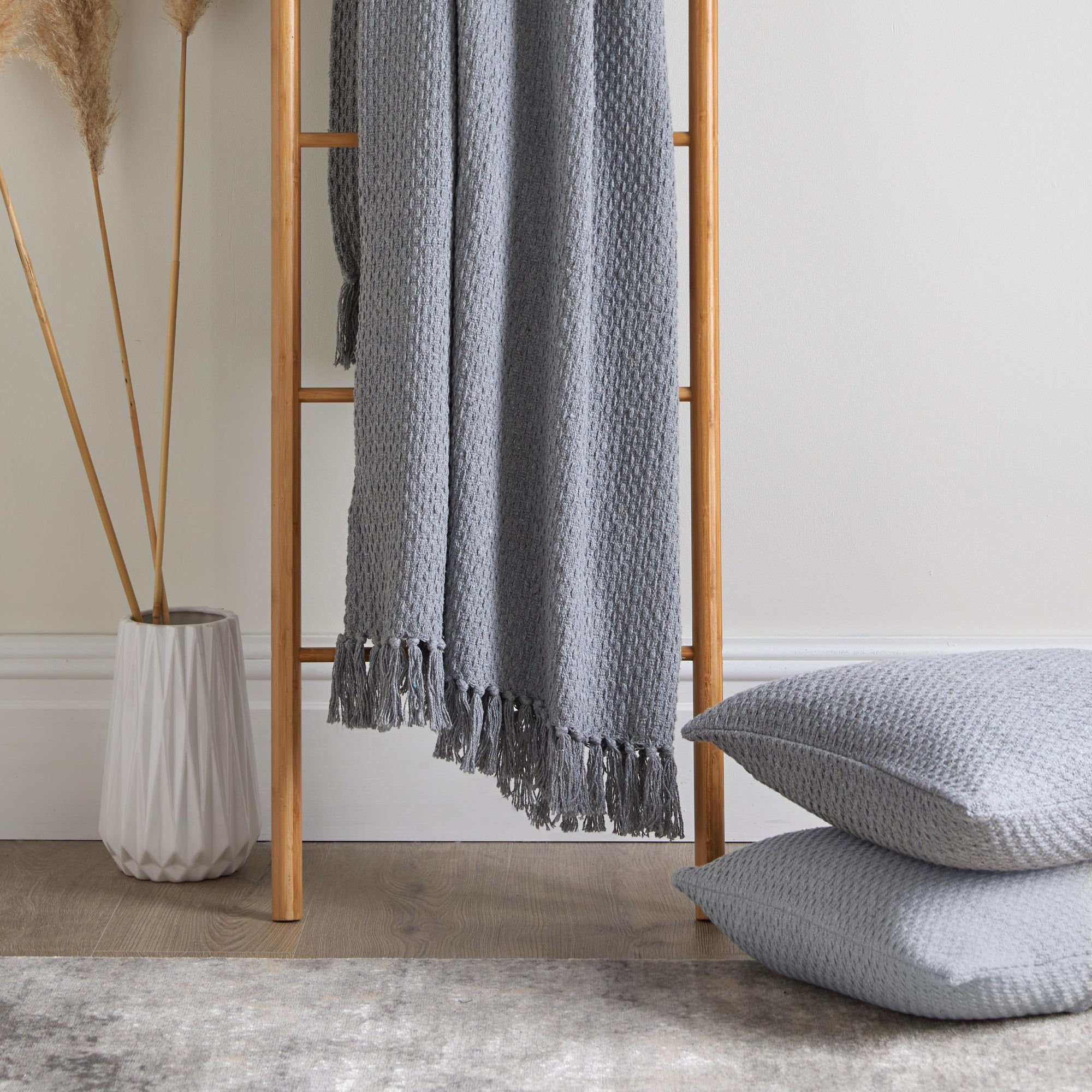Drift - Hayden - Throw - Grey - 200x200cm