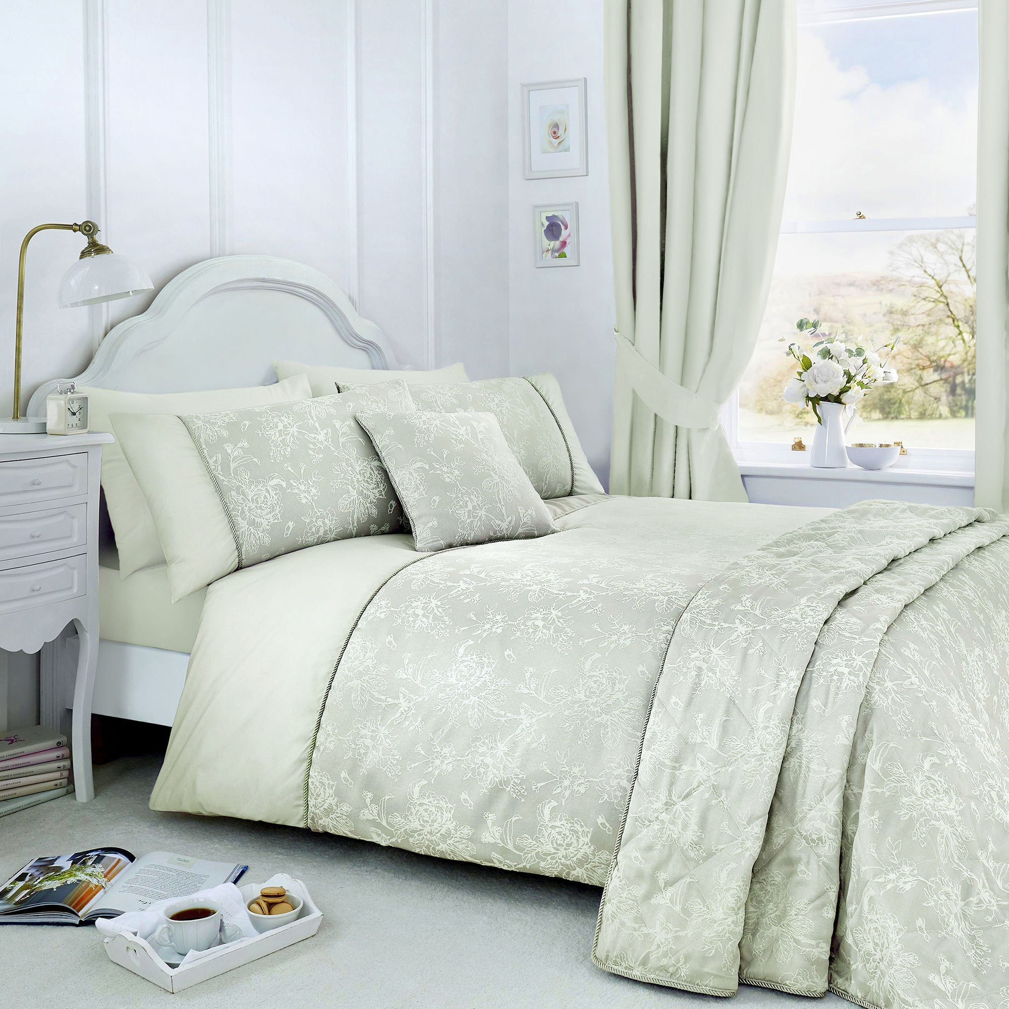 Dreams & Drapes - Jasmine - Duvet Cover Set - Green