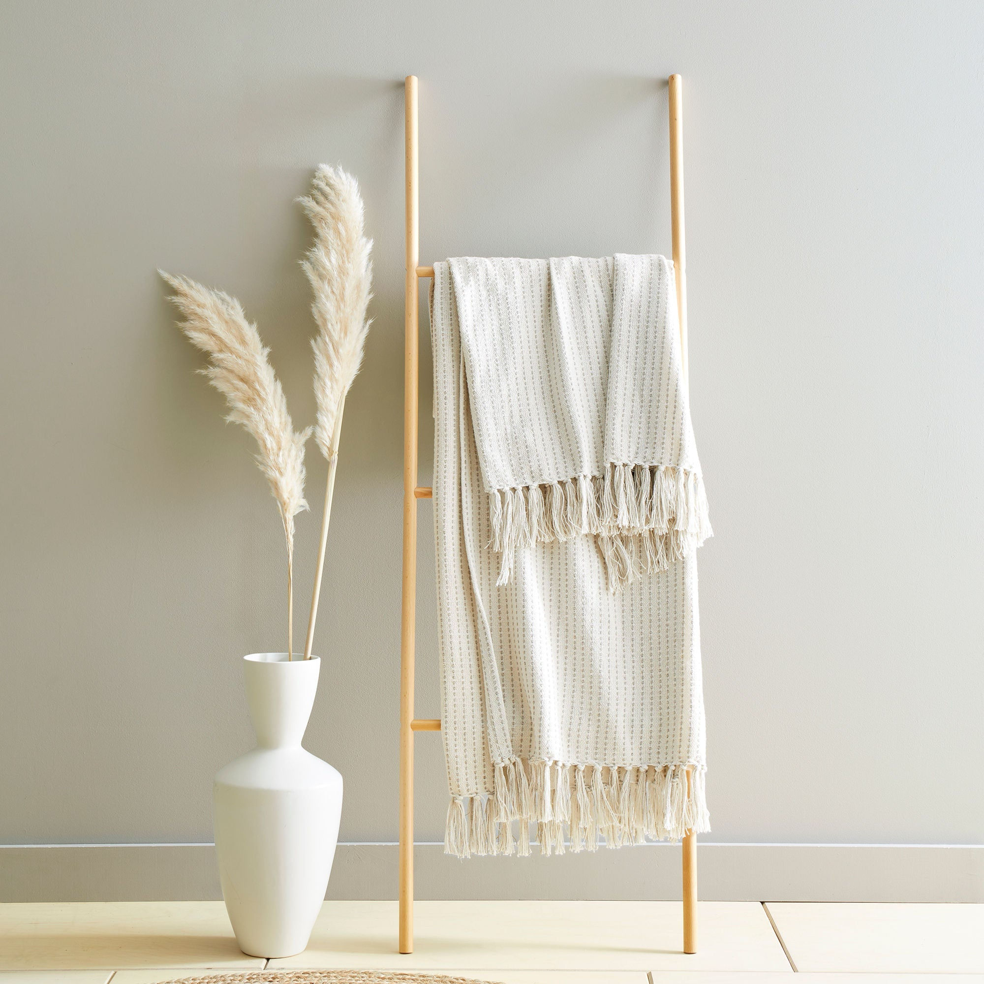 Drift - Quinn - Throw - Cream - 200cmx200cm
