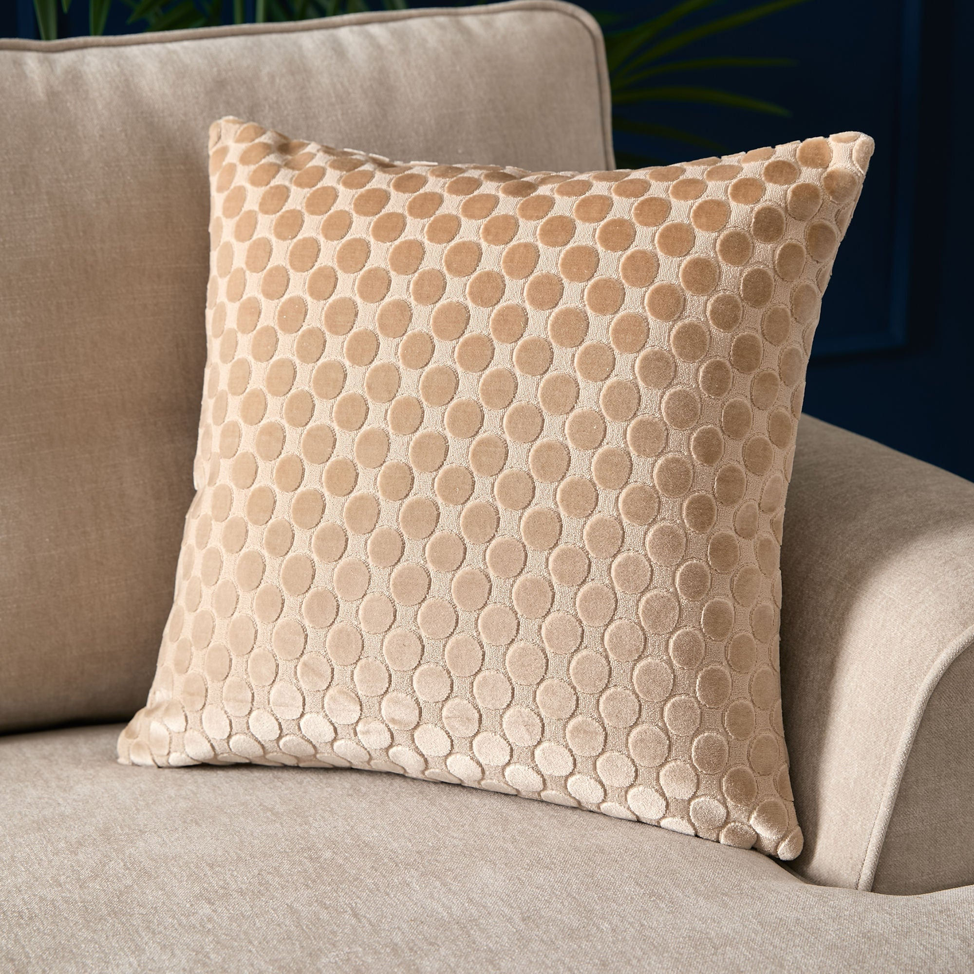 Soiree - Velvet Spot - Filled Cushion - Natural - 43x43cm