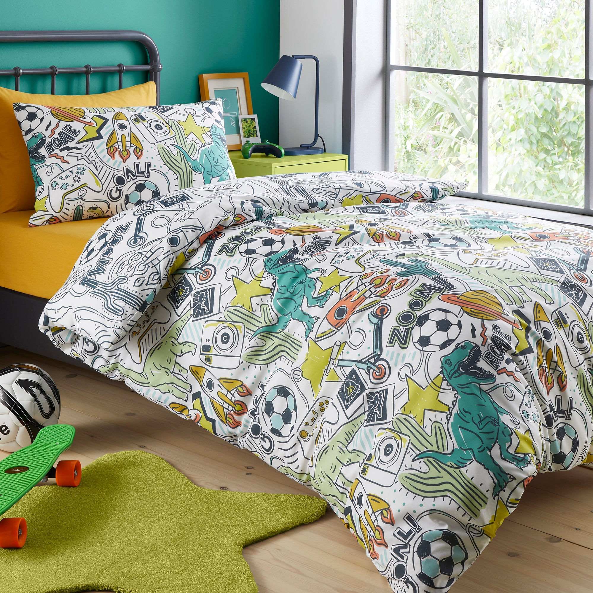 Bedlam - Doodle Zoom - Duvet Cover Set - Multi