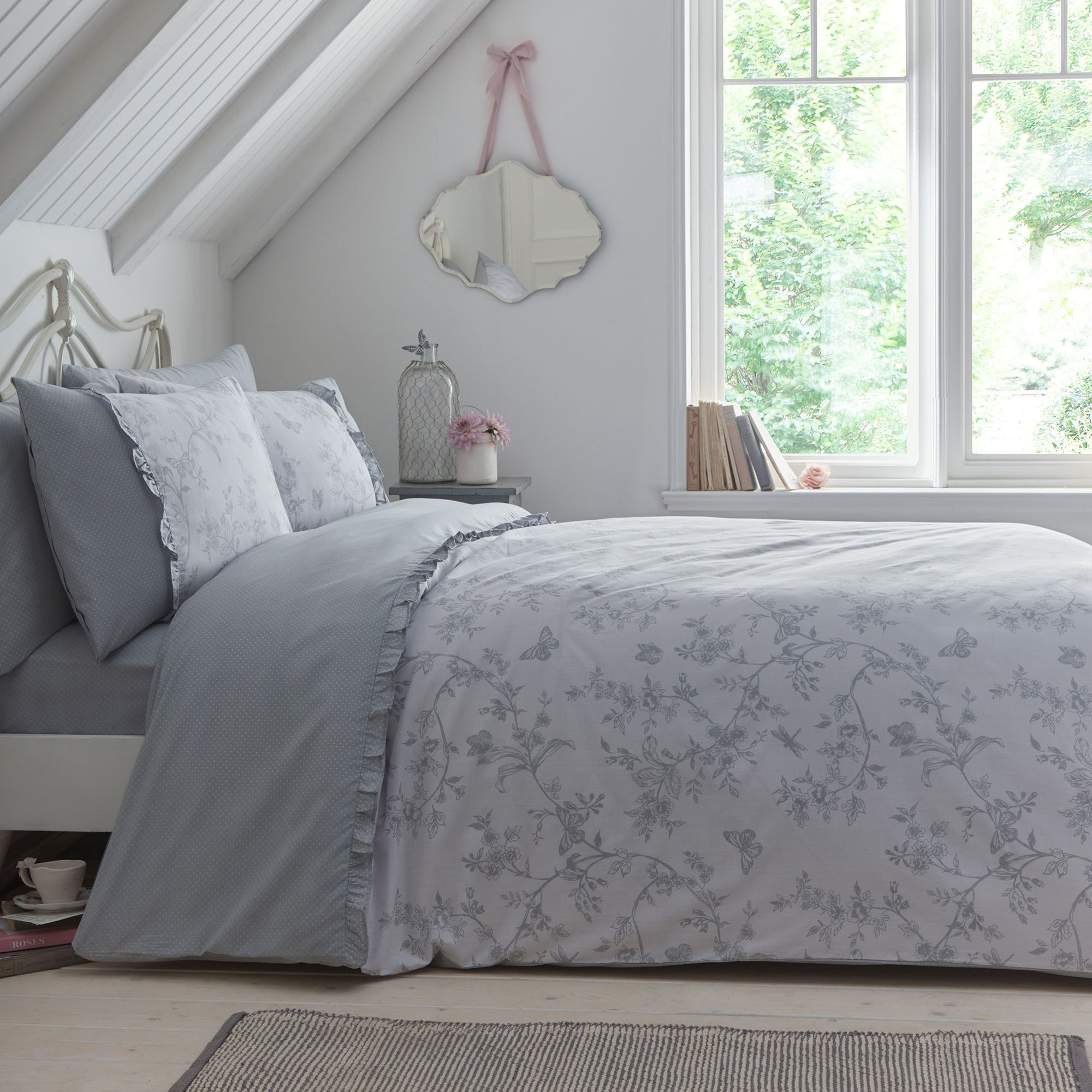 Dreams & Drapes - Kristen - Duvet Cover Set - Grey - Super-King