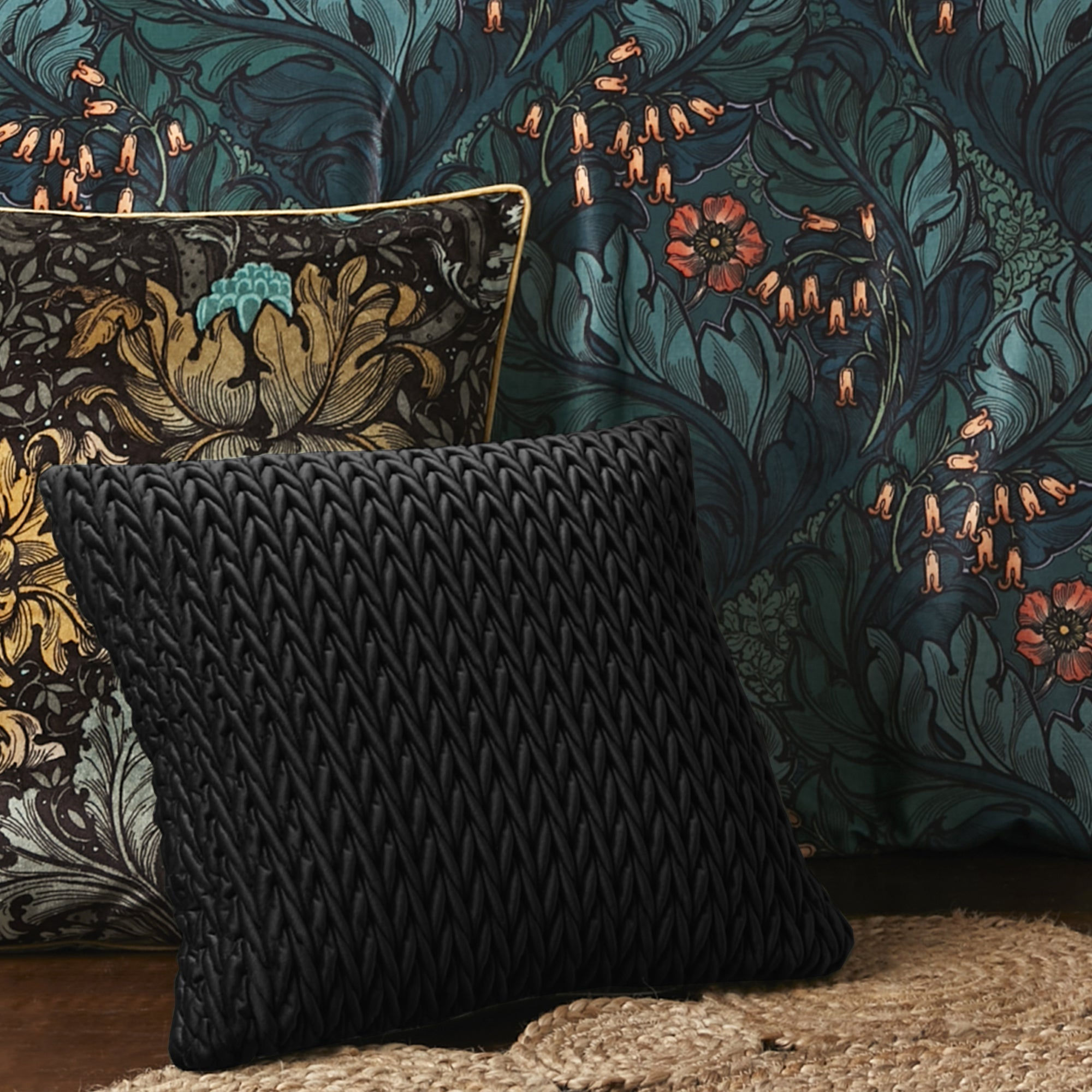 Laurence Llewelyn-Bowen - Amory - Filled Cushion - Black - 43x43cm
