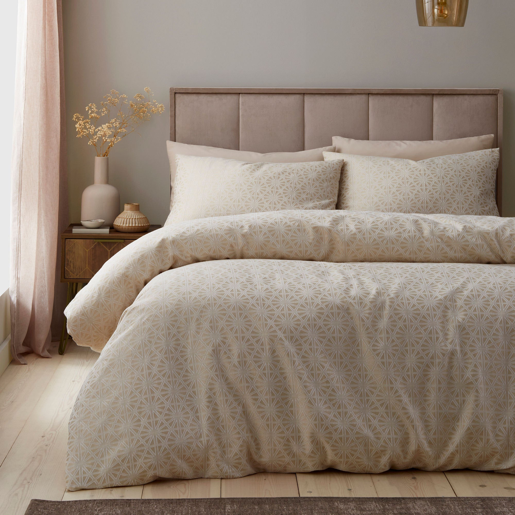 Appletree - Geo Jacquard - Duvet Cover Set - Natural - Double