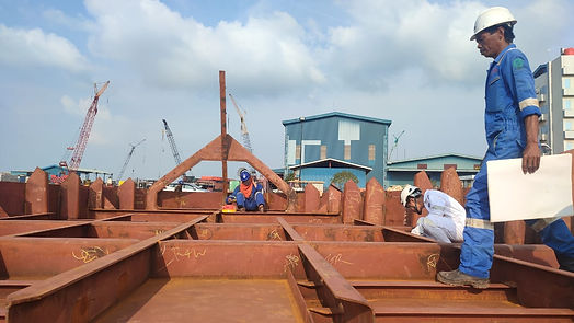 HULL 689
