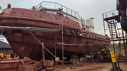 HULL 687