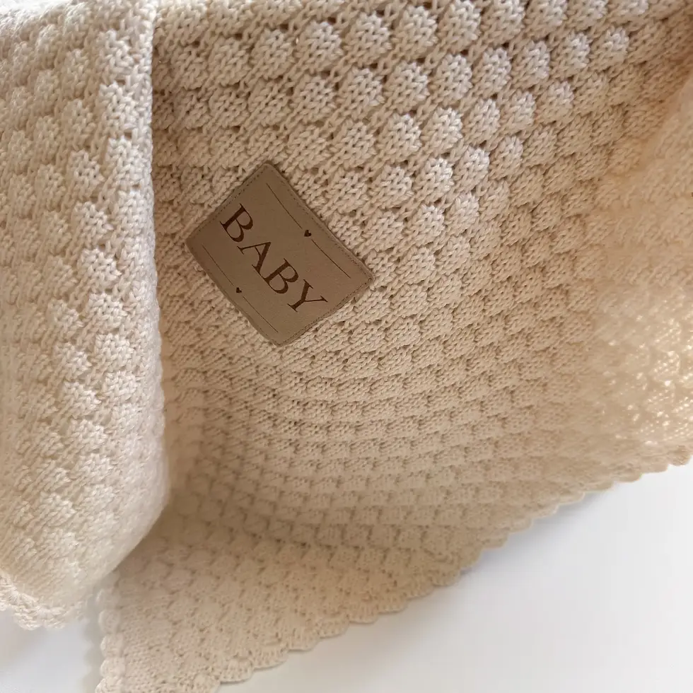 Miniaturbild: Geschlechtsneutrale Babydecke mit Namen | Merinowolle Kuscheldecke