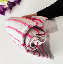 Baby girl blanket merino wool_edited.jpg