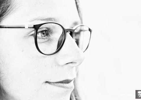 noemie regard hight key.jpg