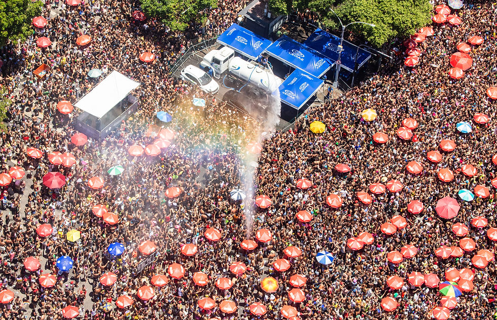 Ivete Sangalo arrasta 500 mil foliões para sua estreia no megabloco SeráQAbre?