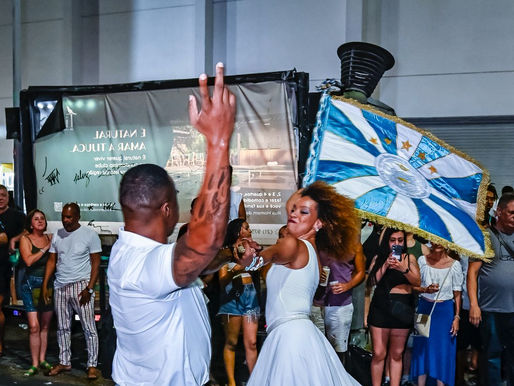 Unidos de Vila Isabel realiza mais um grande ensaio de rua e se prepara para subir o Morro dos Macacos no domingo (14)