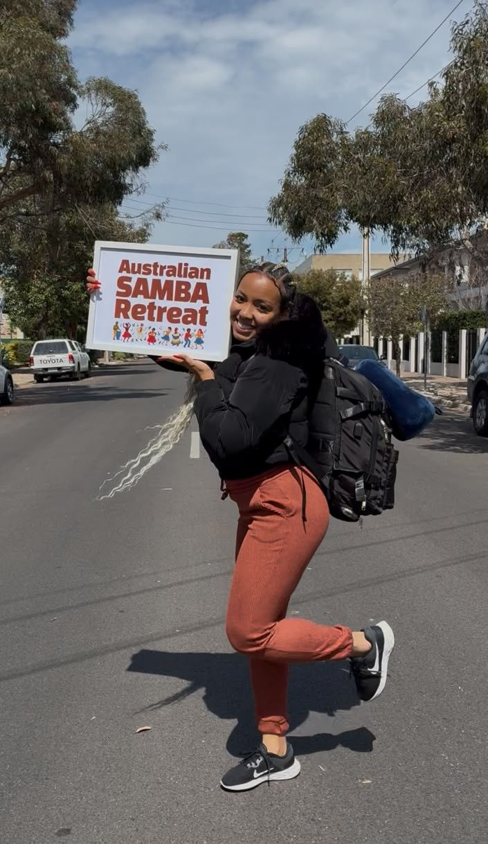 Amanda Omin leva o samba carioca para a Austrália e amplia atuação como professora