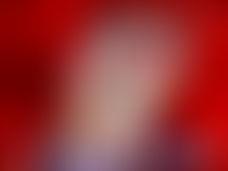 Alegria da Zona Sul promove Escarlet Cristina ao posto de Rainha da Escola