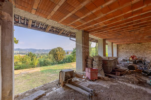 FARMHOUSE WITH VINEYARD FOR SALE — NIZZA MONFERRATO, ASTI — photo 15