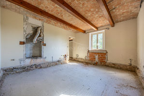 FARMHOUSE WITH PANORAMIC VIEWS — CALAMANDRANA, ASTI — photo 14