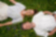 helene et xavier allongés dans l'herbe.jpg