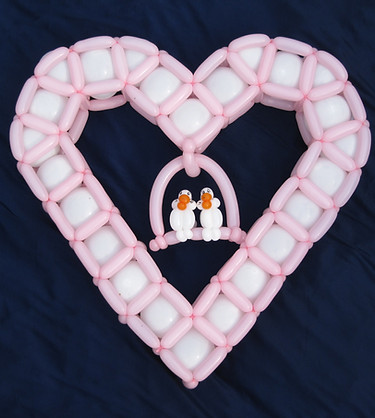emotionale Luftskulptur zur Hochzeit