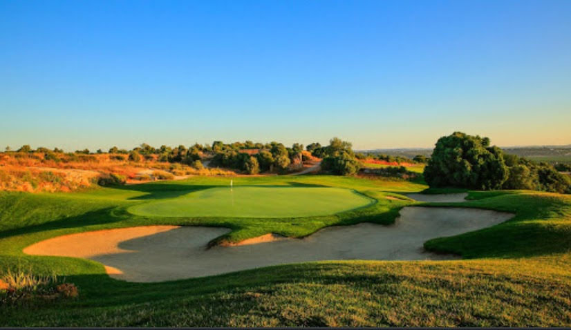 Miniature : Amendoeeira Faldo Course