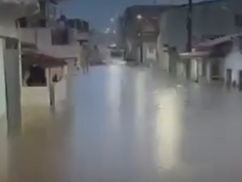 Fortes chuvas provocam alagamentos e destruição em Itarantim; mulher é arrastada por enxurrada e perde tudo