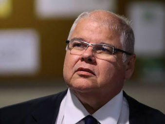 Lúcio Vieira Lima quer expulsar prefeito de Feira do MDB