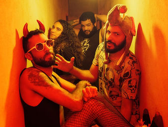 Dona Iracema lança o plural e desafiador Balbúrdia
