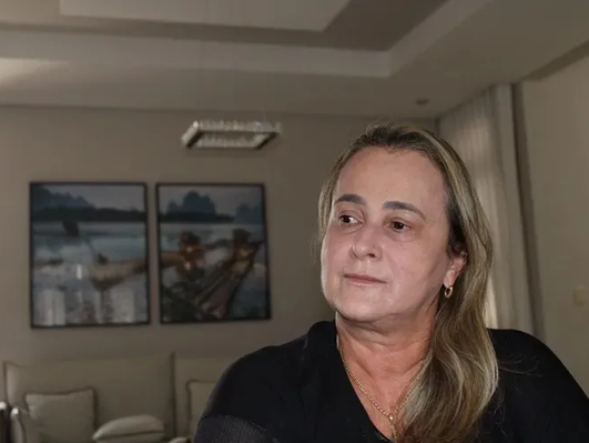 Carro da prefeita de Livramento de Nossa Senhora é alvo de tiros na BA-152